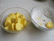 诱人的红烧玉子豆腐做法图解2)