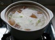 家常菜萝卜炖腊肉做法图解4)