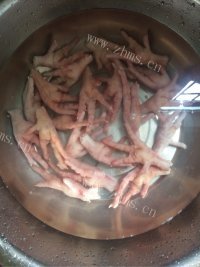 美味的卤鸡爪做法图解1)