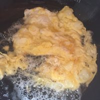 香气浓郁的黄瓜炒鸡蛋做法图解3)