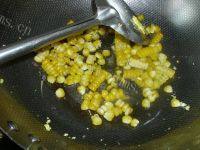 自己做的玉米蛋炒饭做法图解4)