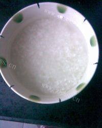 自己做的腊肉煲仔饭做法图解1)