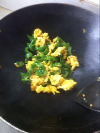 家常菜青椒炒鸡蛋