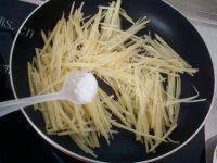 自制香煎土豆丝饼做法图解4)