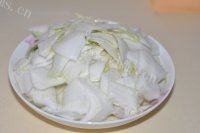 醋溜白菜片自制做法图解2)