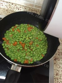 家常菜小炒毛豆做法图解4)
