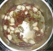 蒜香花生做法图解1)