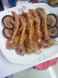 色味俱佳的卤凤爪