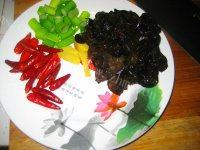 「DIY美食」蒜苔炒肉做法图解3)
