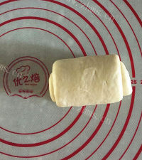 美味的牛奶土司做法图解8)