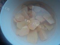 美味的红薯绿豆汤做法图解2)