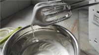 自制椰香乳酪蛋糕做法图解7)