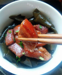 美味的海带结红烧肉做法图解11)