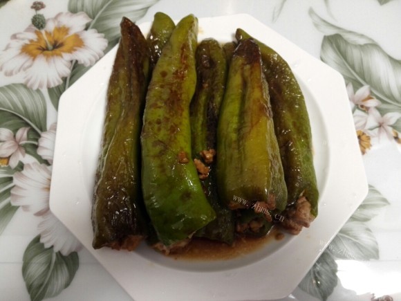 鲜美可口的油焖尖椒