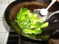 易做的香菇油菜做法图解9)