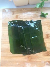 妈妈的凉拌海带鸡蛋卷做法图解10)