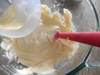美味佳肴般的老式鸡蛋糕做法图解6)