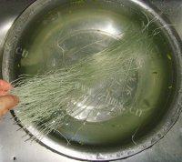 简单的菠菜粉丝做法图解2)