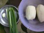 色泽不错的醋炒藕片做法图解1)