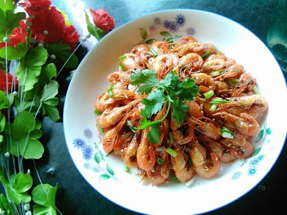 好吃的炒河虾
