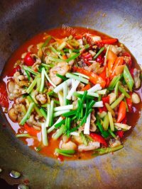 玉盘珍馐的泡椒牛蛙做法图解11)