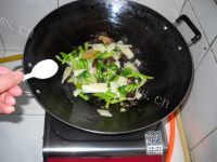 腊肉炒豆丝做法图解6)