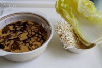 美味的金针牛肉砂锅做法图解1)
