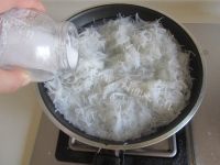 美味的腊味萝卜糕做法图解1)