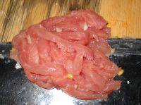 家常菜扁豆炒肉丝做法图解3)