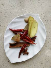 美味的五香烤虾做法图解3)