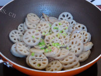 家常菜清炒莲藕