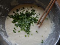 自制韭菜鸡蛋煎饼做法图解4)