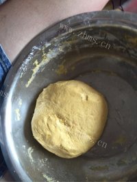 自制白芝麻南瓜饼做法图解3)