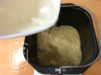 味道独特的香醇绿豆糕做法图解9)