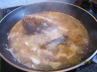三文鱼头豆腐汤做法图解4)