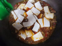 家常菜鱼香肉末豆腐做法图解8)