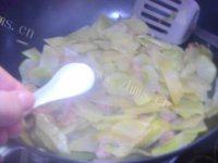 肉片炒莴笋做法图解8)