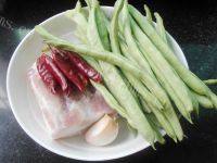 家常菜五花肉炒四季豆做法图解1)