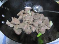 家常菜红烧牛肉做法图解9)