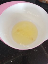 珍馐美味的原味戚风蛋糕做法图解8)