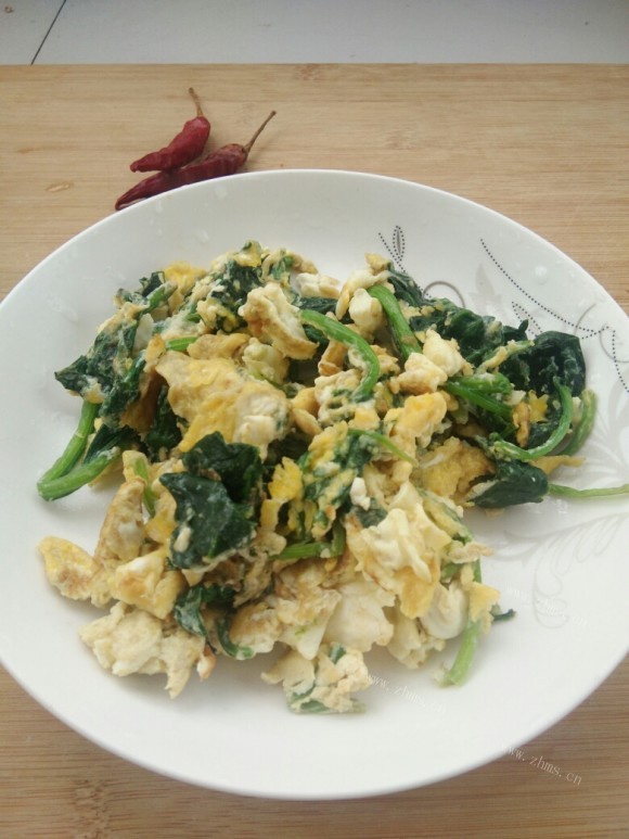 美味的菠菜炒鸡蛋