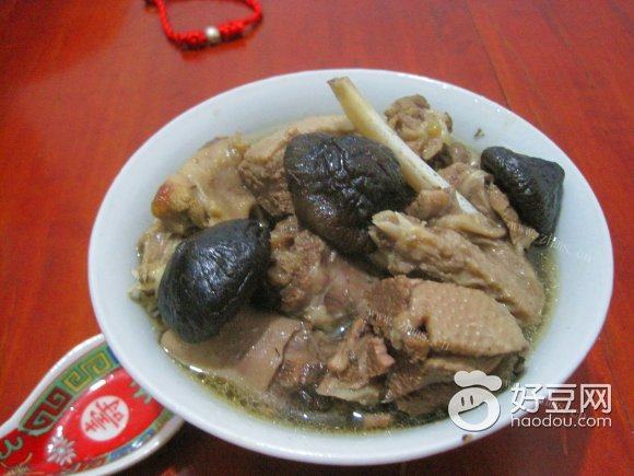 香菇炖鸭
