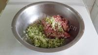 自制白菜猪肉包子做法图解4)