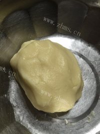 自制玫瑰鲜花饼做法图解4)