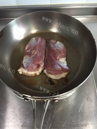 美味的红提香烤鸭胸做法图解3)