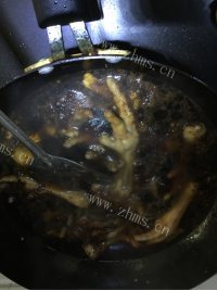 美味的香辣鸡爪做法图解10)