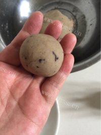 爱上蓝莓味绿豆糕做法图解17)