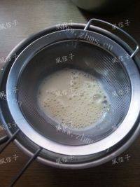 正宗的北海道戚风做法图解7)
