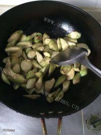 适量红烧茄子做法图解3)