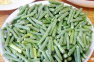 蒜苔炒肉做法图解1)